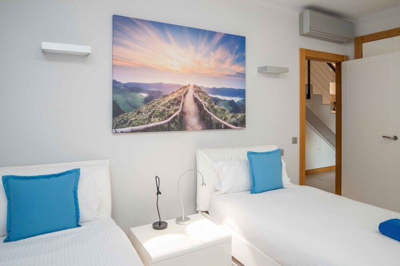 Lightbooking - Villa Salobre With Swimming Pool