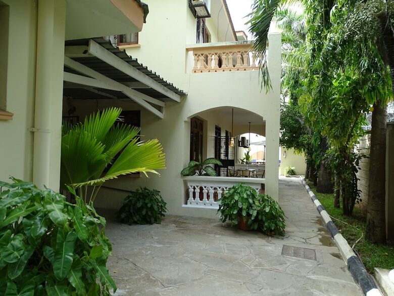 Hotel Nyali Parkside Resort