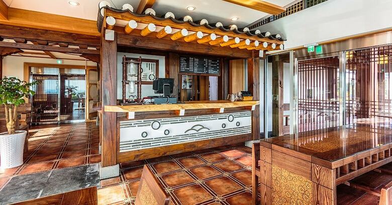 Jeju Hanok Hotel Hallagung