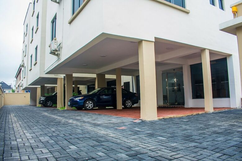 Hotel Ziroc Residence