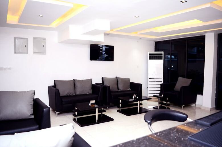 Hotel Ziroc Residence