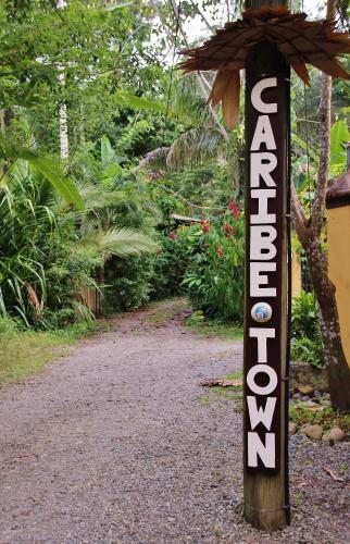 Lodge Caribe Town Resort
