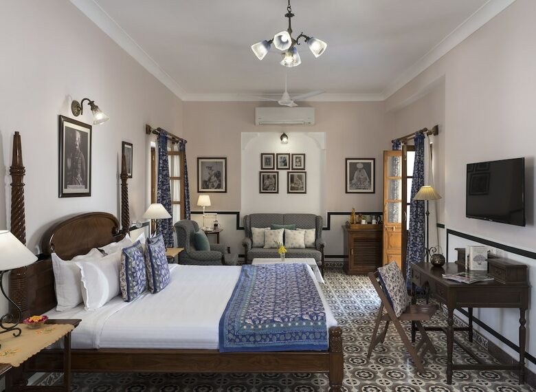 Hotel  Ratan  Vilas