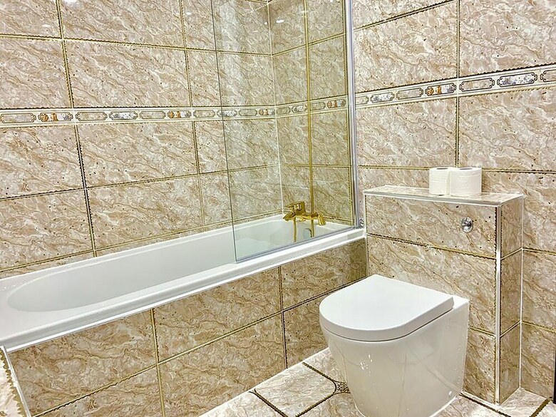 Queen Stay Apartments