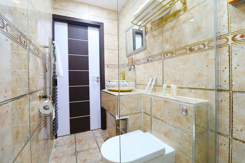 Queen Stay Apartments
