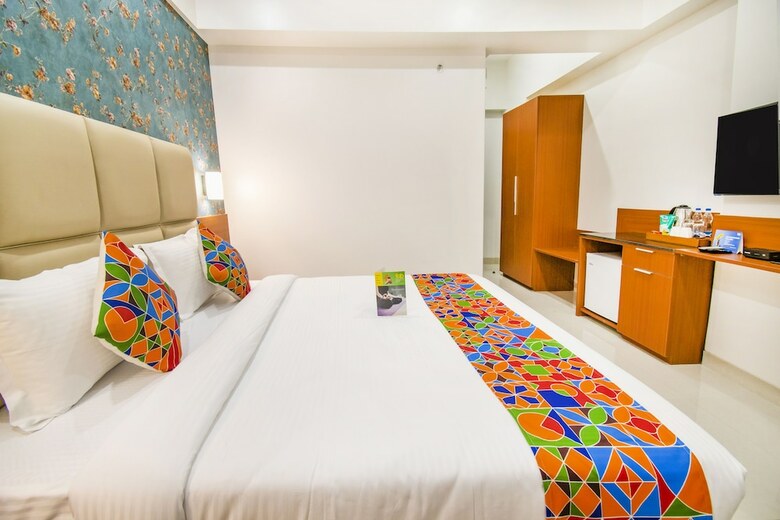 Fabhotel Prime Magnus Square