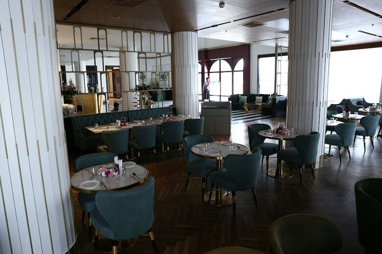 Hotel Clarks Inn Suites Raipur