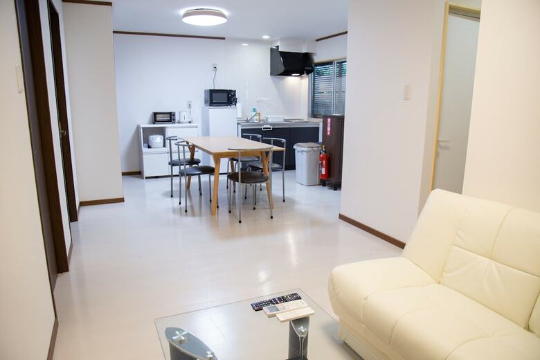 Apartamentos L House Miyako
