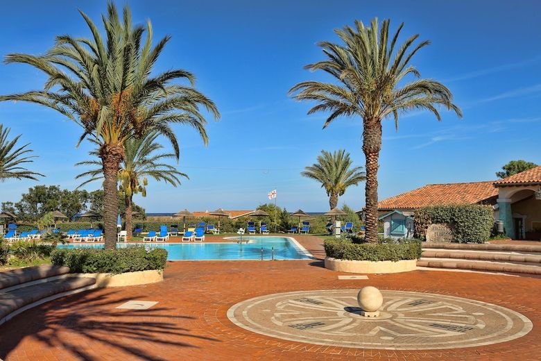 Posada Th San Teodoro | Liscia Eldi Village