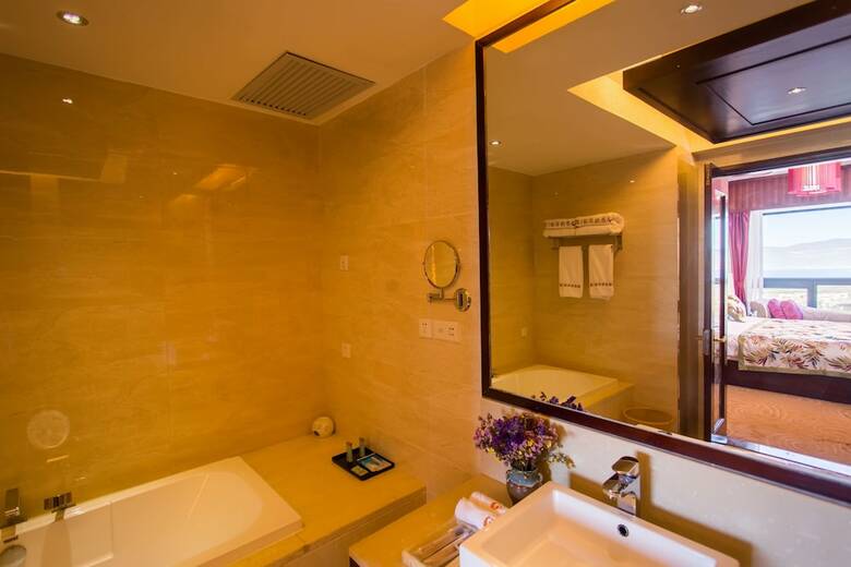 Meili Xiangyue Canghai Golf Hotel