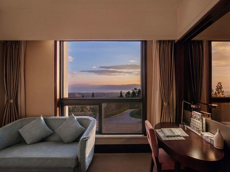 Meili Xiangyue Canghai Golf Hotel