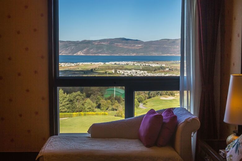 Meili Xiangyue Canghai Golf Hotel