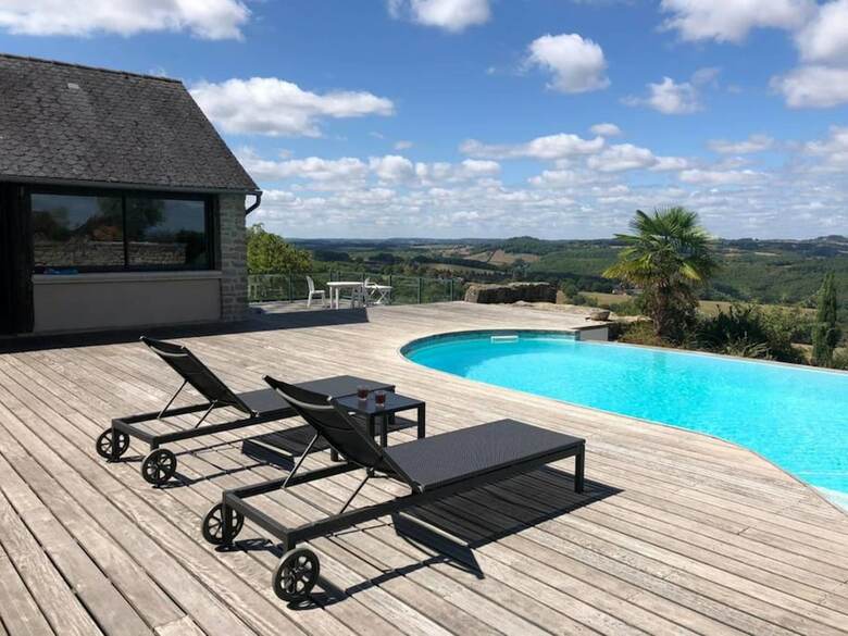 Maison Avec Piscine Hameau de Chabbert