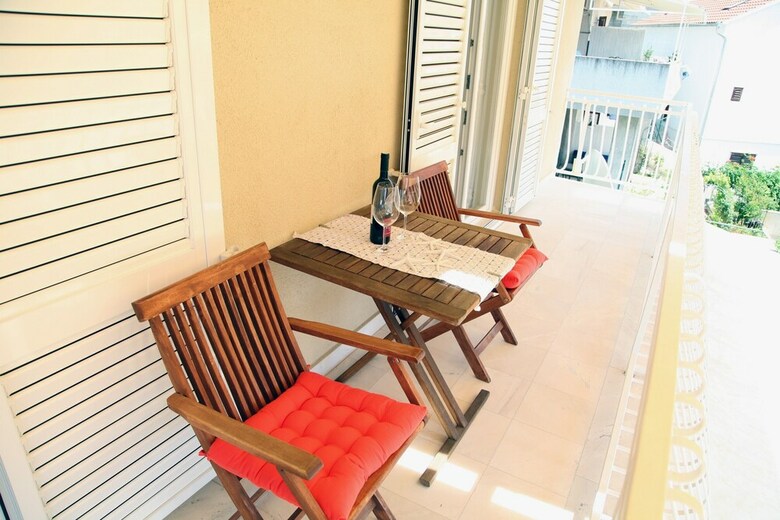 Apartments Brodarica Center