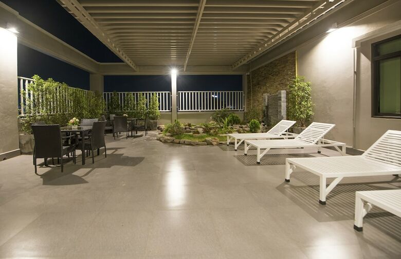 Urbanite Hotel