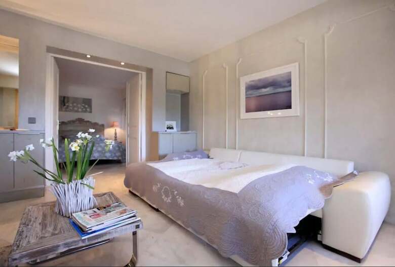 Apartment Borromees