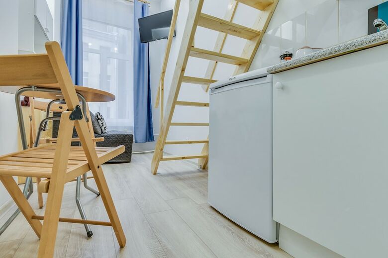 Tomi Apartments