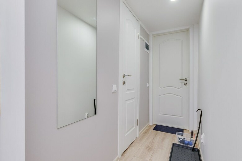 Tomi Apartments