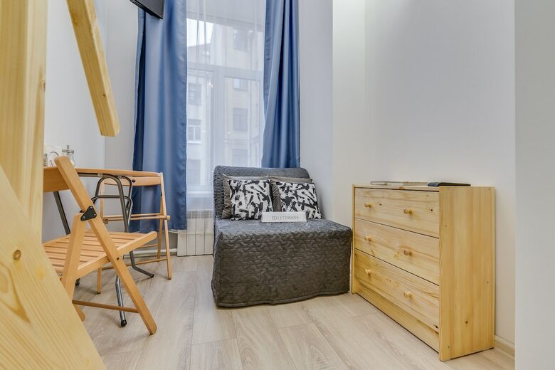 Tomi Apartments