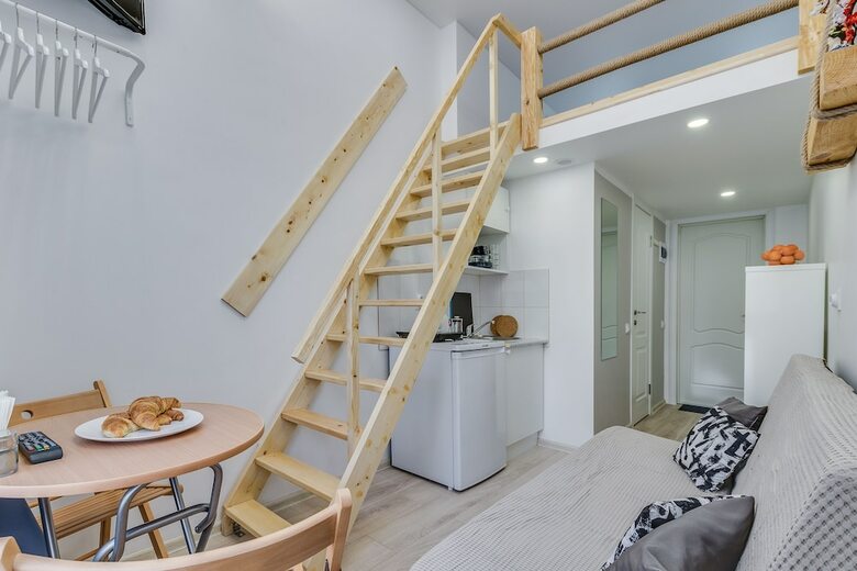 Tomi Apartments