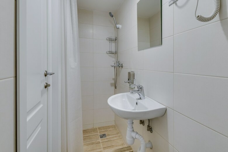 Tomi Apartments