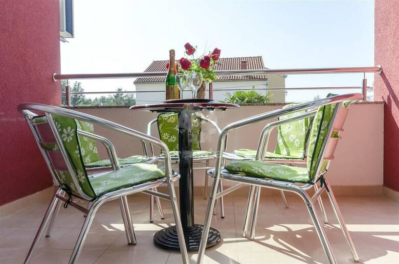 Apartmani Marinovi? - Vodice