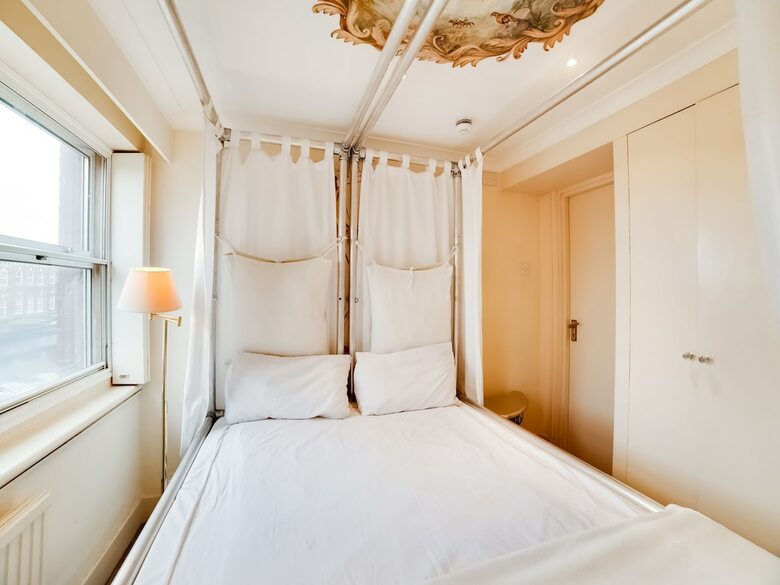 Hotel London Lodge