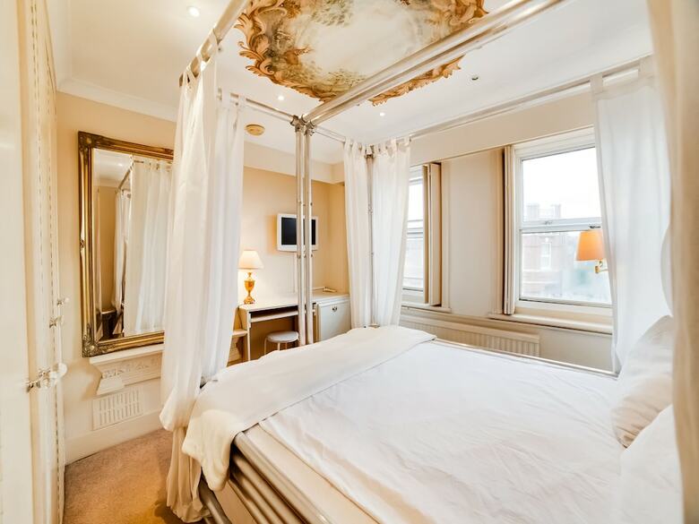 Hotel London Lodge