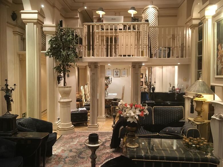 Hotel London Lodge