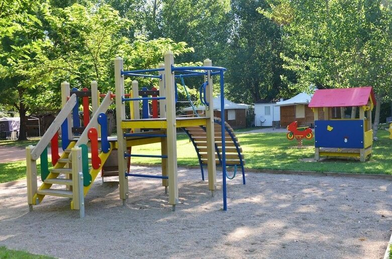 Camping Les Fougui�res
