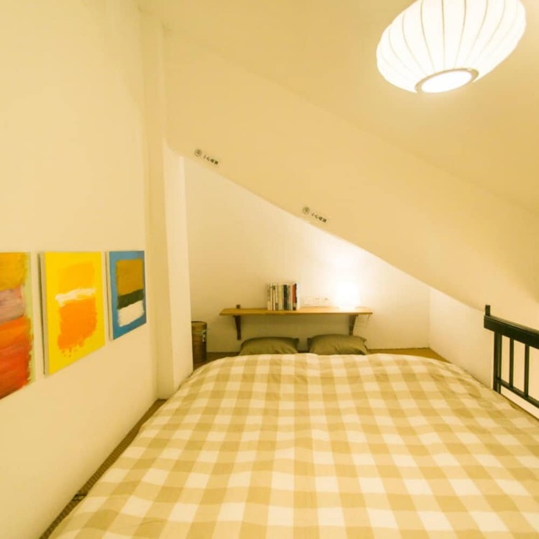 Hotel Suzhou Half-character Book Society