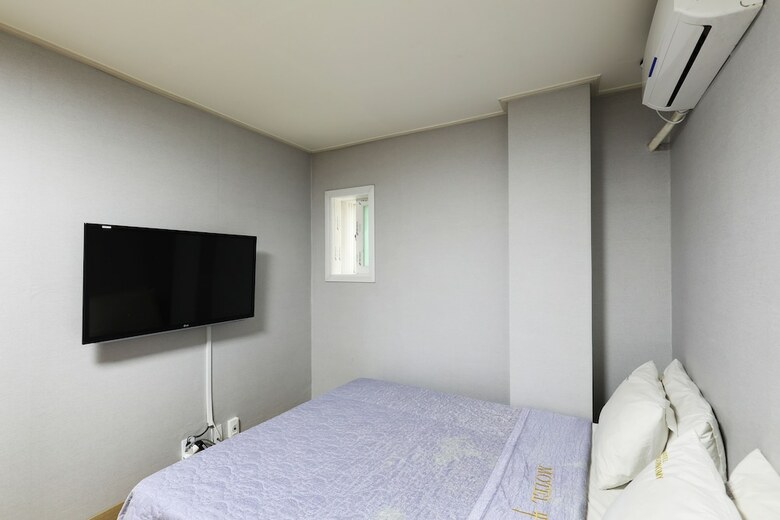 Hotel Economy
