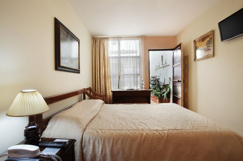 Hotel Frances La Maison