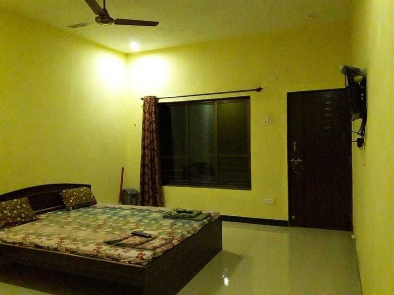 Hotel Aashirwad Paying Guest House