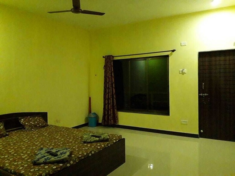 Hotel Aashirwad Paying Guest House