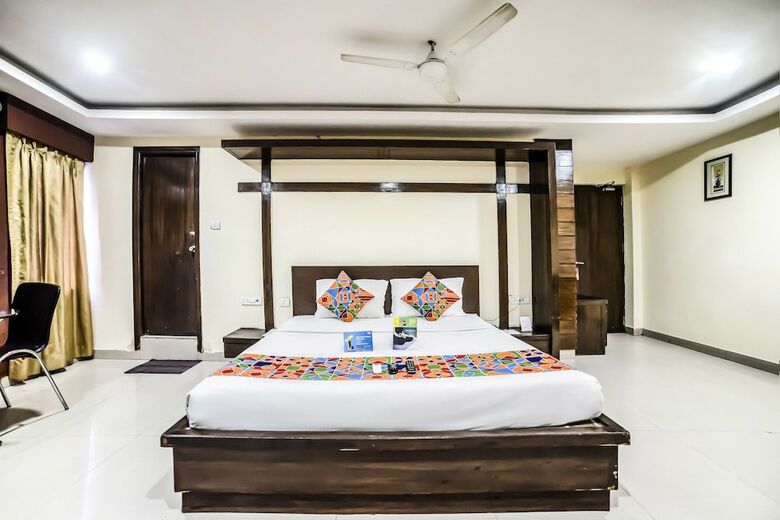 Fabhotel Royal Residency II