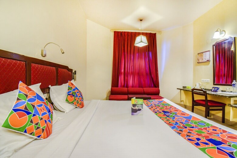 Fabhotel Ashish Plaza