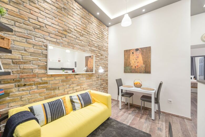 Oasis Apartments - Almassy Park