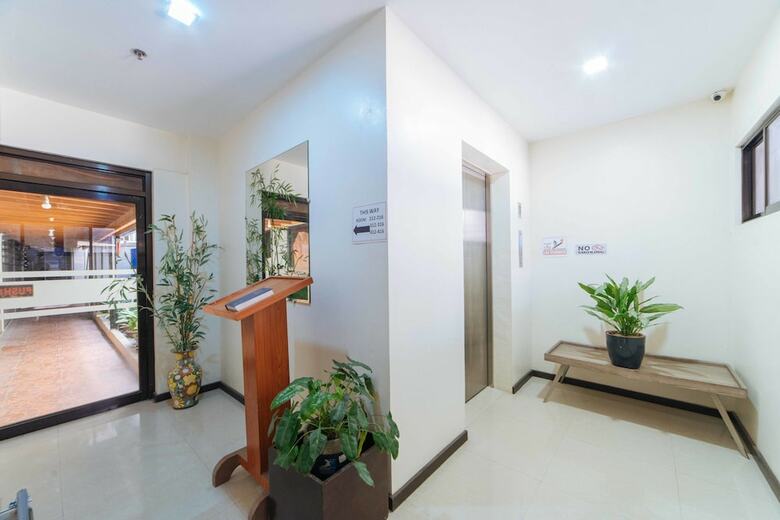 Hotel Reddoorz Plus @ Poblacion District Davao