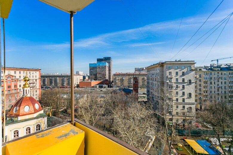 Apartment On Peschanaya 6