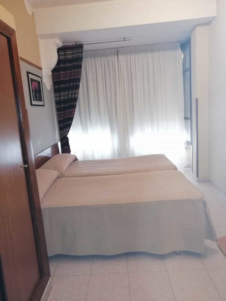 Hostal La Muralla
