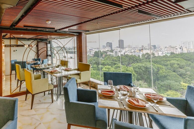Hotel Winsuites Saigon