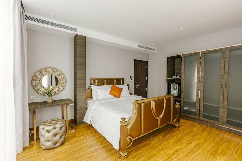 Hotel Winsuites Saigon