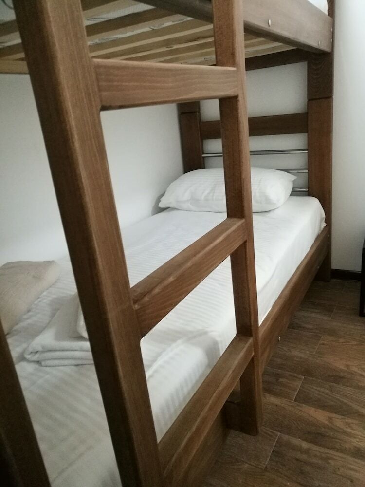 Hotel Falcon Apartments - Chacha