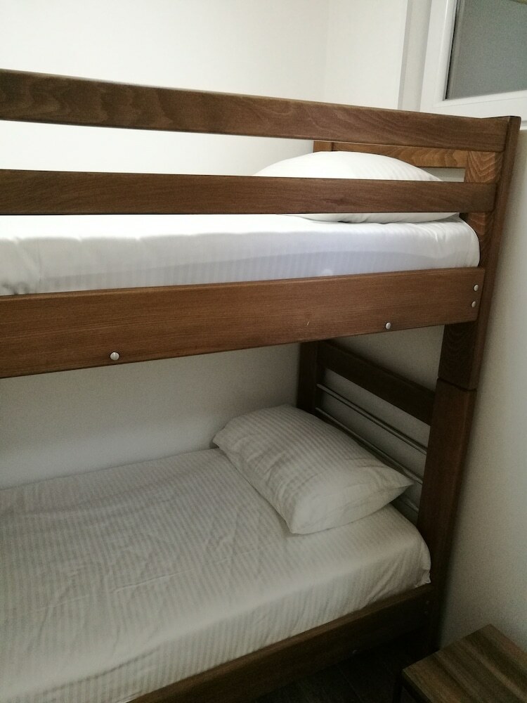 Hotel Falcon Apartments - Chacha