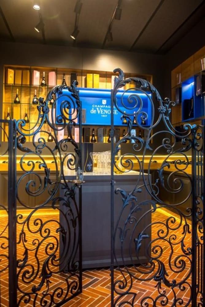 Hotel Les Suites Du 33