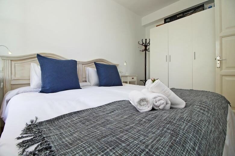 Apartamentos Del Parque Flats Molina Larios