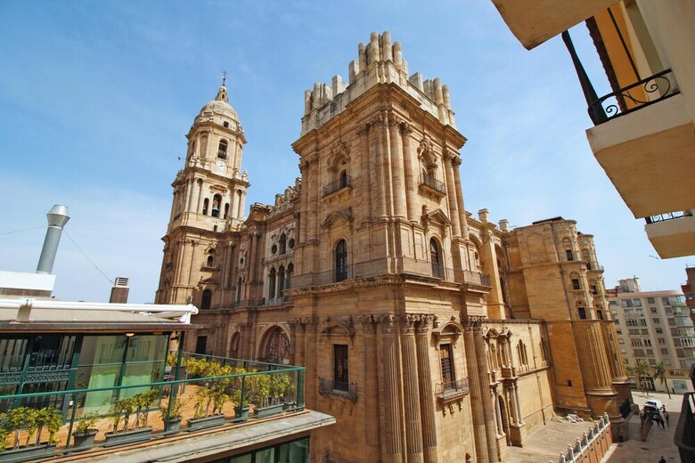 Apartamentos Del Parque Flats Molina Larios