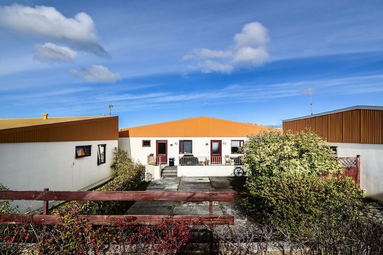 Apartamentos House B49