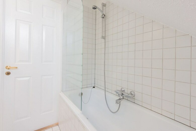Apartment B4